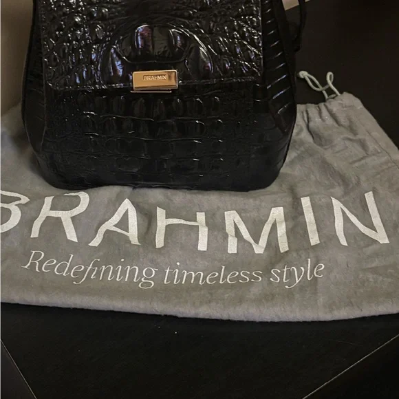 Brahmin Shiny Black Croc-Embossed Shoulder Bag with Gold-Tone Hardware - Picture 6 of 7